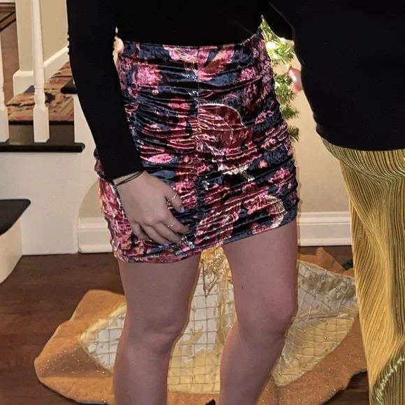 Free People Velvet Like Mini Skirt - Picture 8 of 9